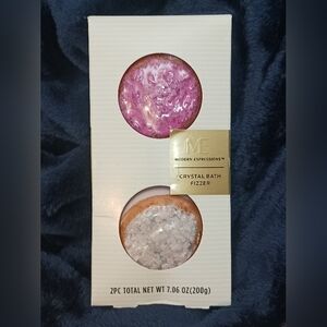 NWT! Modern Expressions Crystal Bath Fizzers-2pk